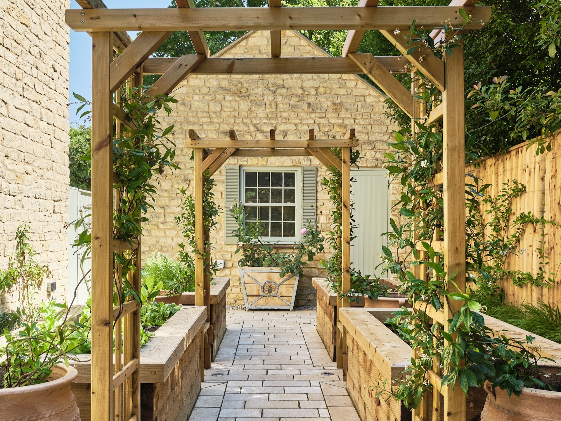 Garden with path and gazebo